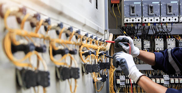 Professional Electrician technician working in Ocean Ridge, FL